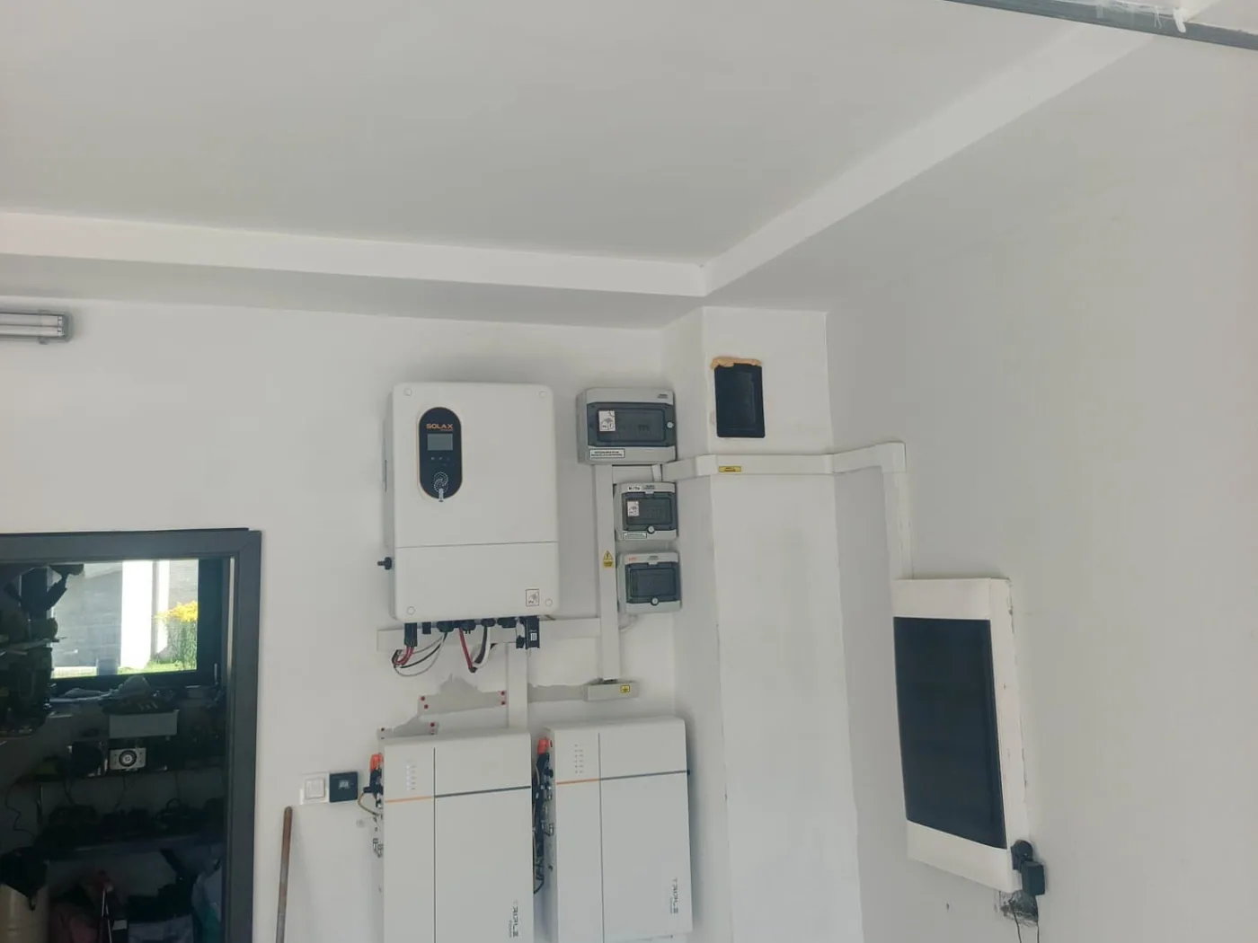 Montaż SolaX SolaX T-BAT-SYS-LV D53 (21,2 kWh) —
